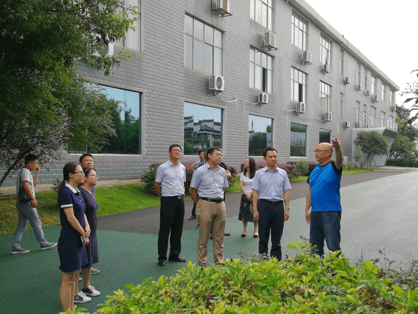 1652519084203304.jpg 1562571871137116.jpg